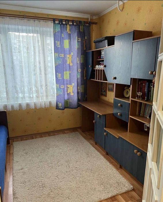 Продаж 3-кімнатної квартири, вул. Героїв Крут