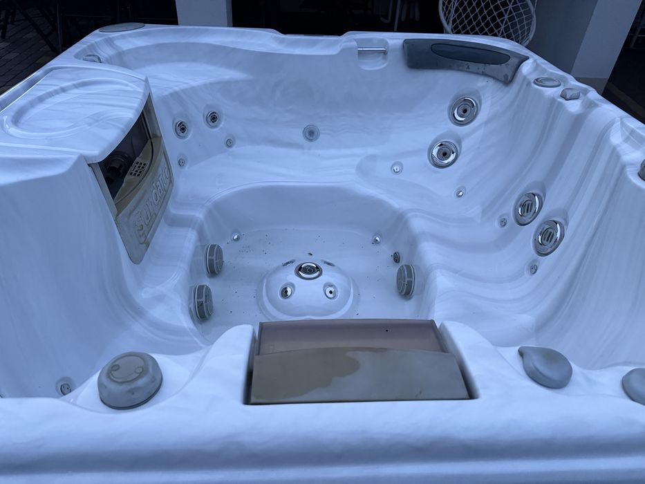 Jacuzzi Sundance