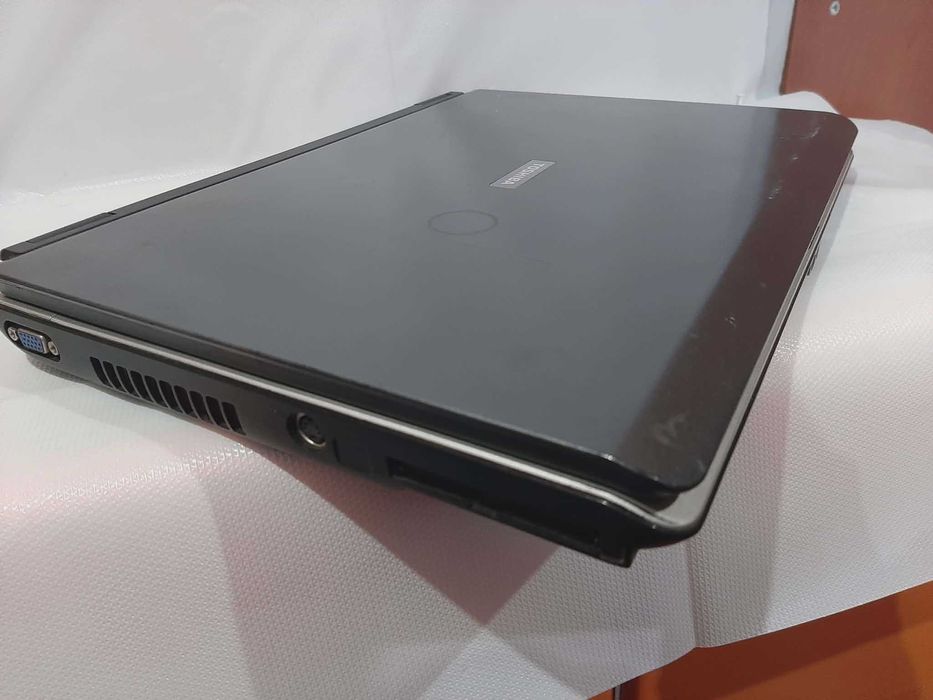 Laptop Toshiba A105 Celeron 1.60Ghz / 1GB/ 320GB HDD / Win 7