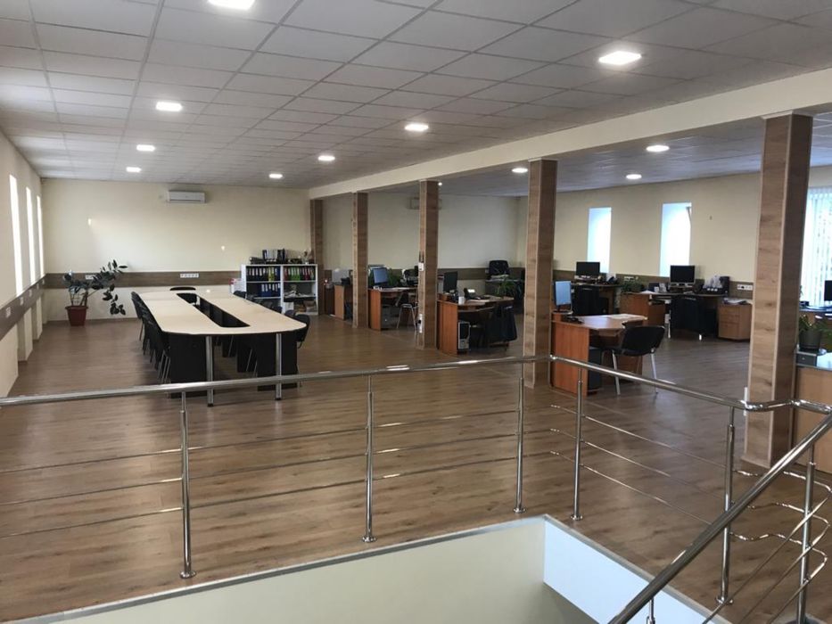 Продаж адміністративного примішення 650 кв.м.свіжий ремонт