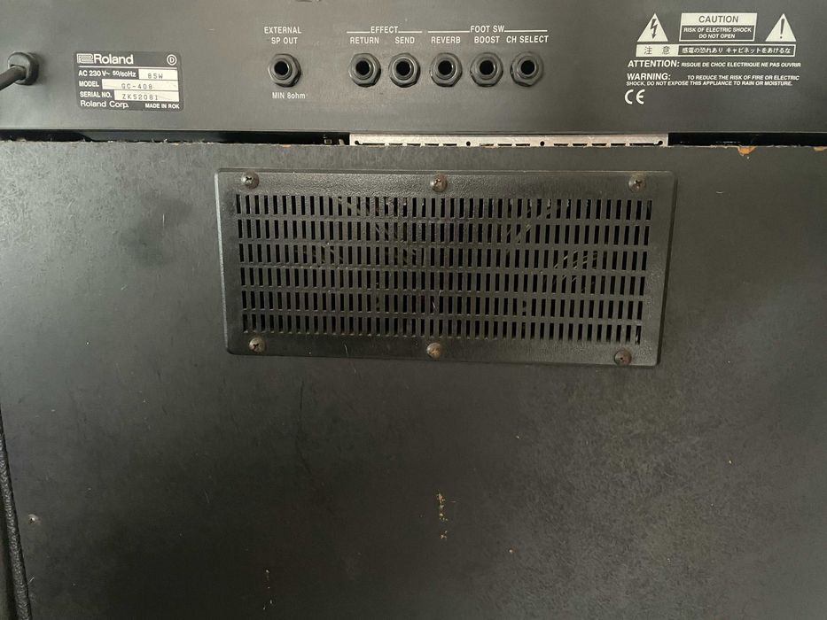 Amplificador Roland 408