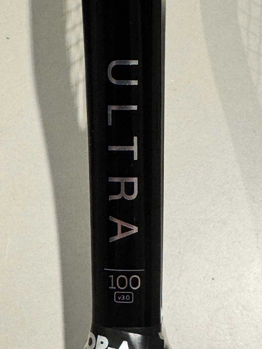 Rakieta tenisowa Wilson ultra 100 v3