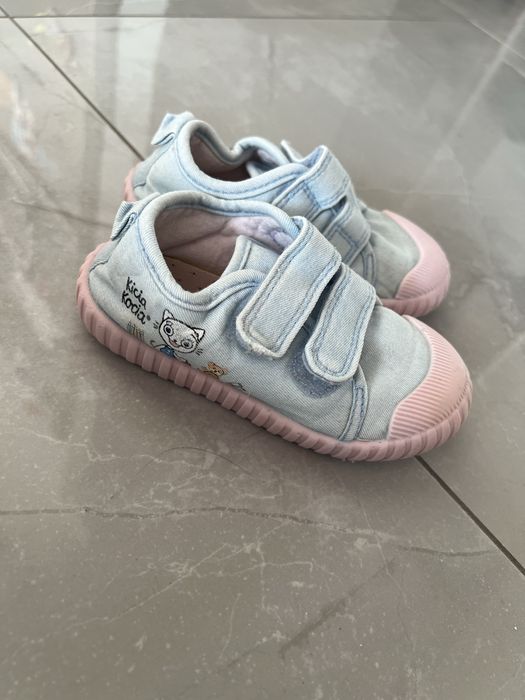 Trampki 24 kicia kocia miekka podeszwa zdrowa stopa