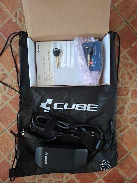 Bicicleta Elétrica CUBE S Cube 2025
