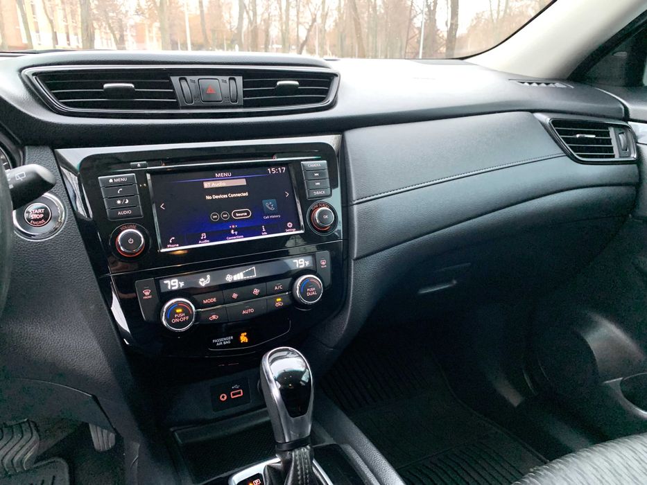 Nissan Rogue полный привод SV AWD 2017 года!