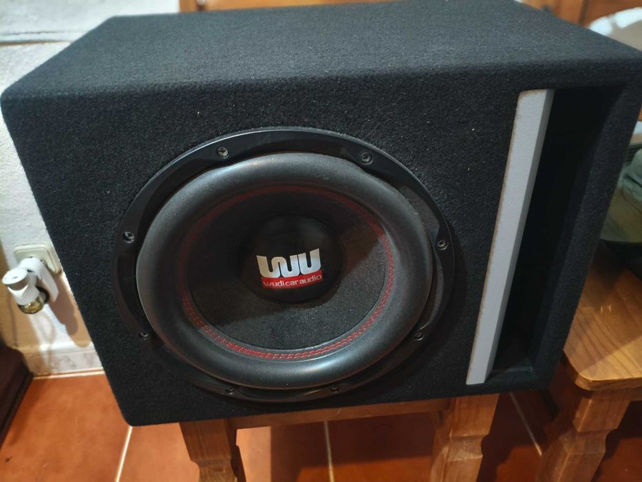 Subwoofer 12" em caixa Basser MDF B1250s de 50 litros