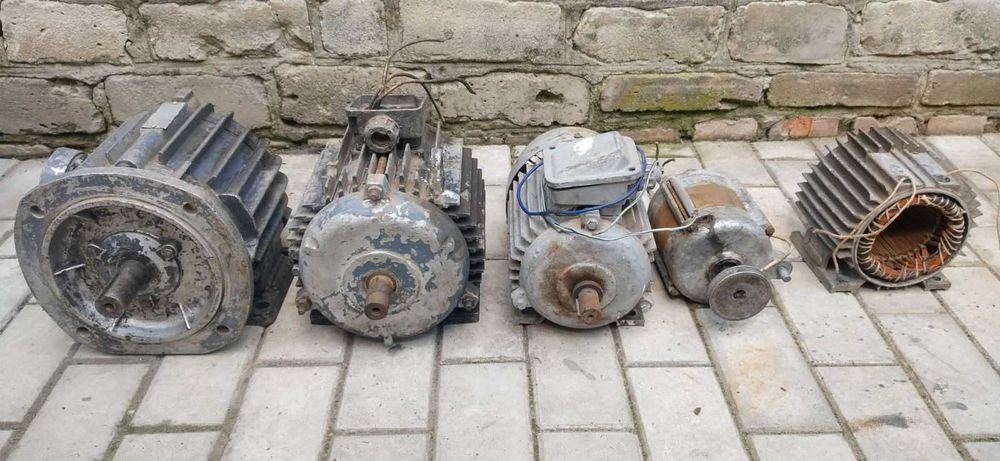 электродвигатель 1.5 кв .