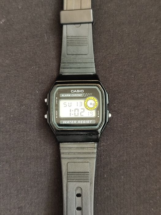 Sprzedam zegarek Casio F-94W
