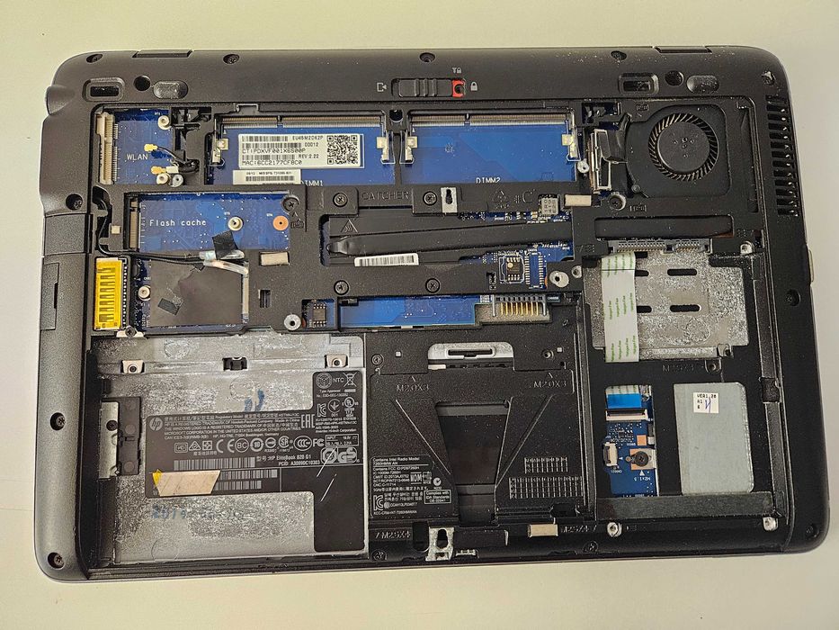 Vendo HP Elitebook 820 G1 Avariado p/peças