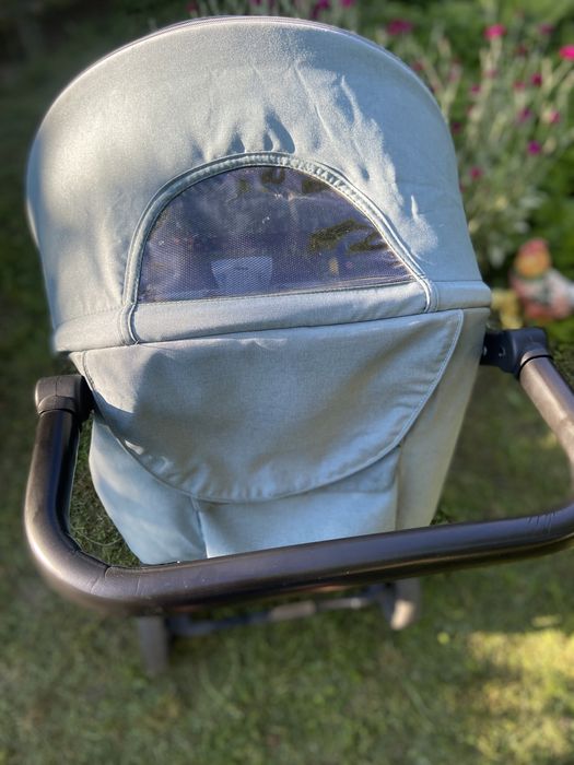 Продам прогулянкову коляску Carrello Echo
