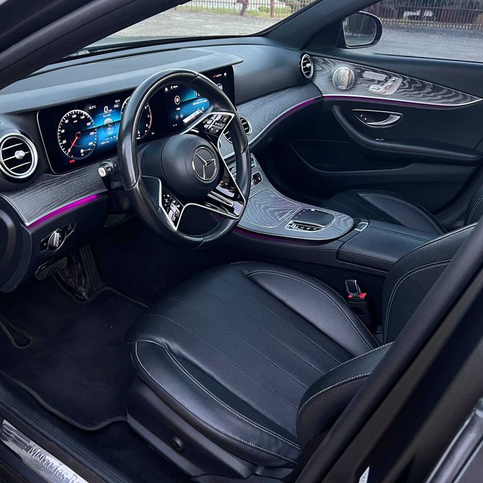 Продам автомобіль Mercedes Benz E Class E350 w213 2021 року