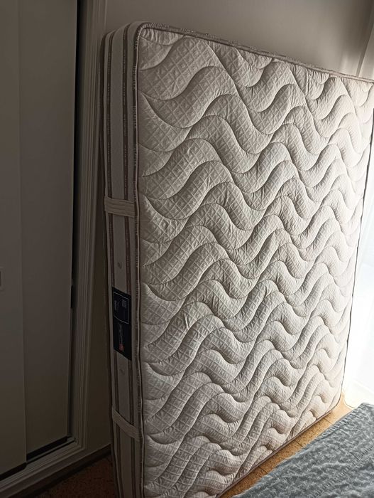 Colchāo mesmo novo.