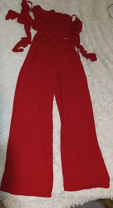 Святкова сукня жіноча червона