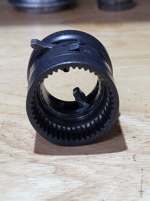 Wewnętrzny mechanizm zmiany biegów do piasty shimano nexus 3