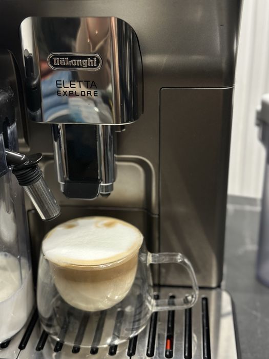 Кавомашина Delonghi Eletta Explore
