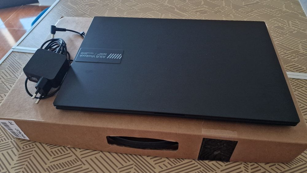ASUS Vivobook Go E1504FA - Como Novo