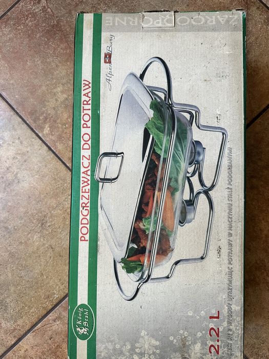 Podgrzewacz na potrawy o pojemnosci 2,2 l