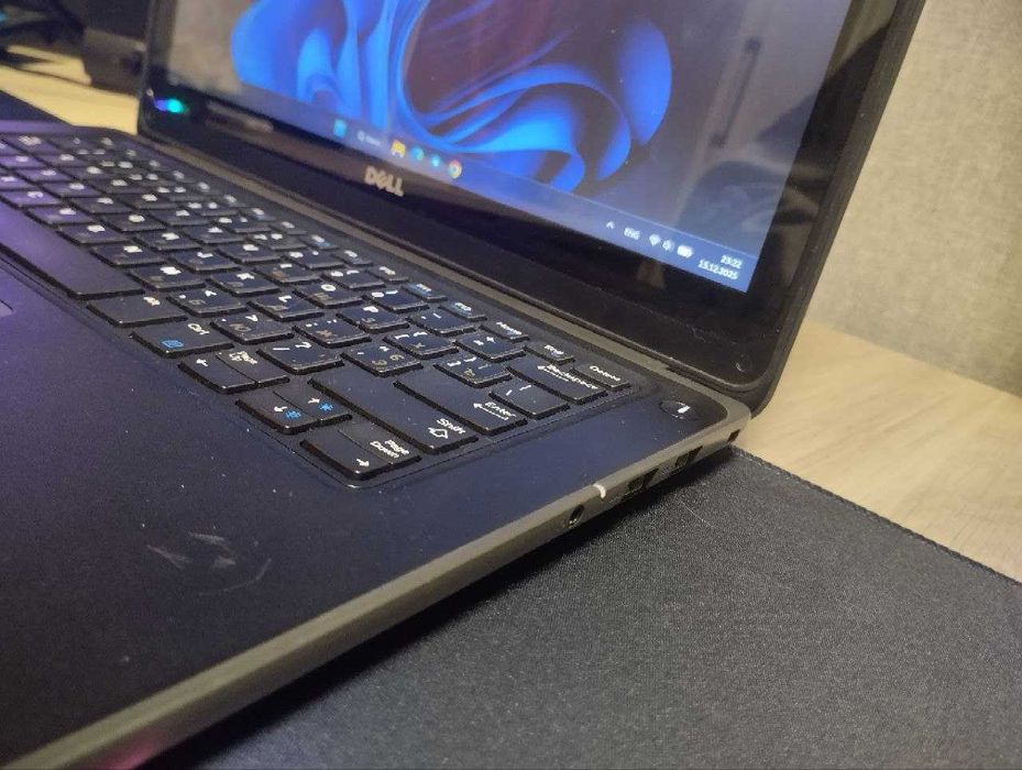 Ноутбук Dell 8/128gb, Сенсорний, 180 градусів.