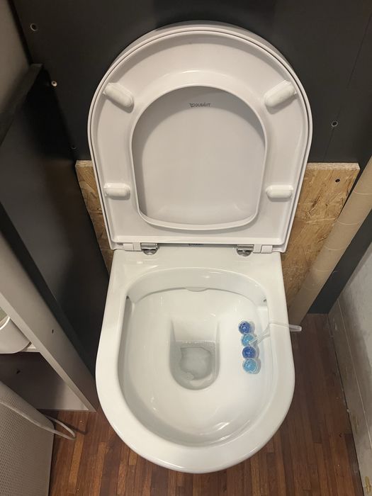 Nowa Duravit ME by Starck Miska toaletowa wisząca - nowa