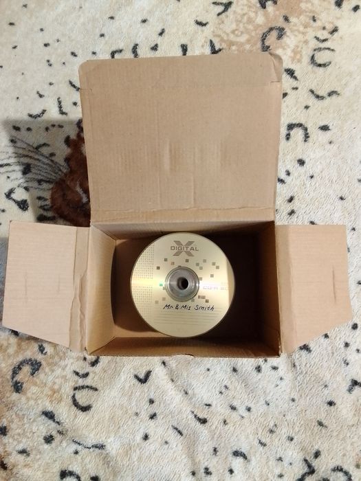 Лот 3. DVD фільми 50шт.в коробці.