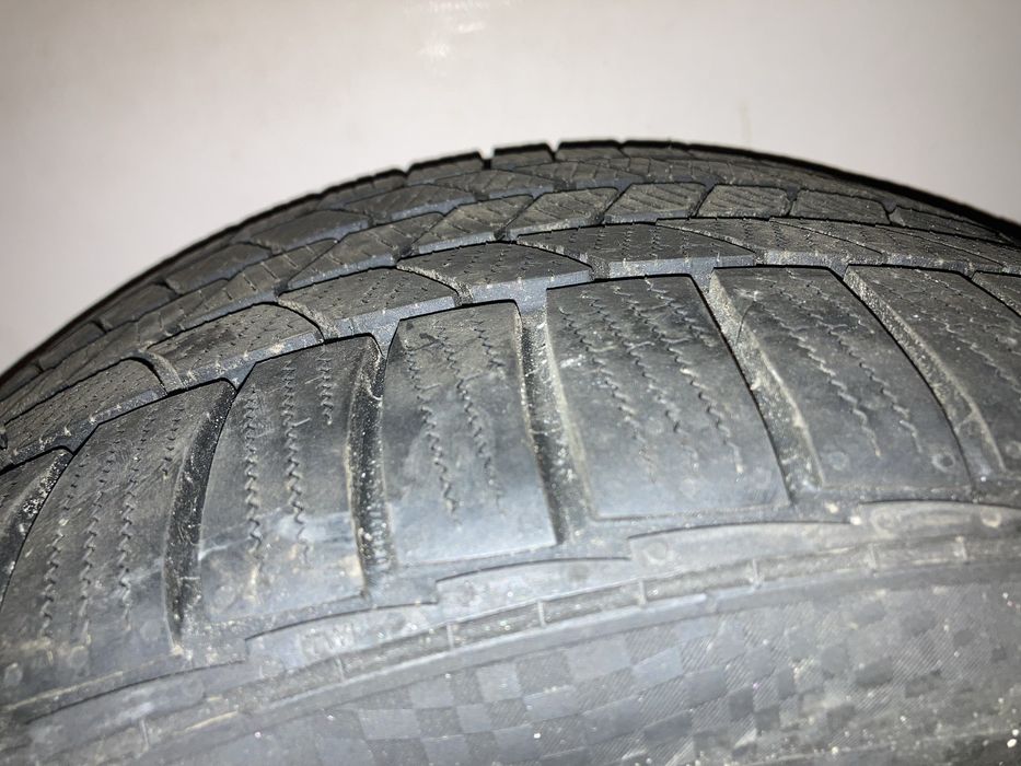 Продам гума Continental 285/40 R19