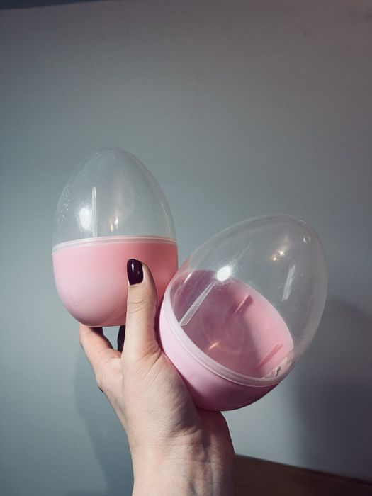 Plastikowe jajka