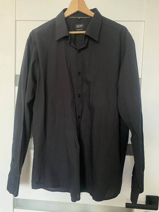 Gładka koszula z długim rękawem