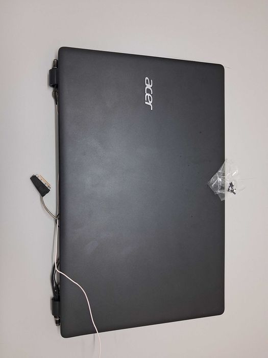 Monitor Acer ( Aspire E5-571G-72M5) para peças
