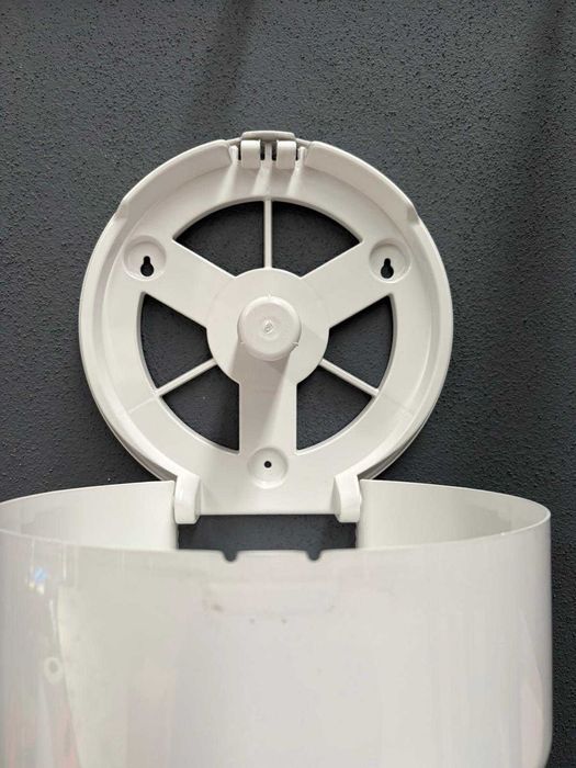 13 Equipamentos para WC – Secadores de Mãos e Distribuidores de Papel