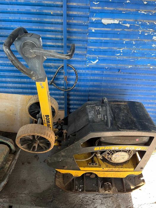 Zagęszczarka rewersyjna Bomag BPR 35/60 D
