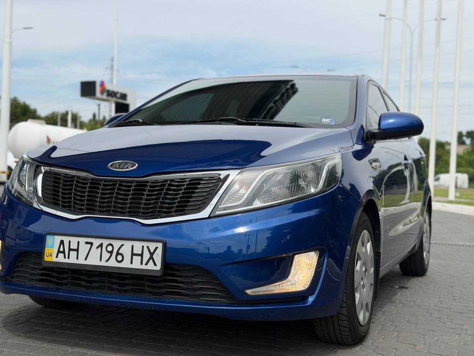 Продам KIA RIO 2012 1.6 Автомат