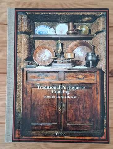"Traditional Portuguese Cooking" de Maria de Lourdes Modesto -> NOVO