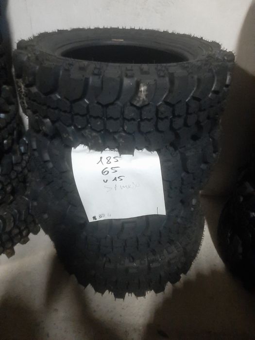 Продаються колеса до позашляховиків 225/75R15 наварка 2022р з Польщі