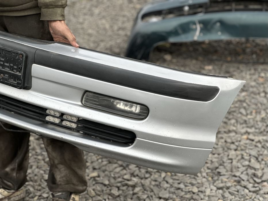 Передній Бампер БМВ Е46 Дорестайлінг Titan Silber 354 BMW E46 Сірий Бампер