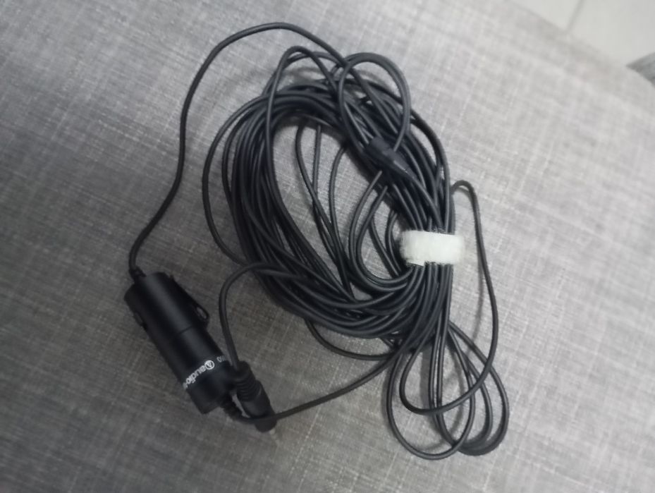 Петличный микрофон