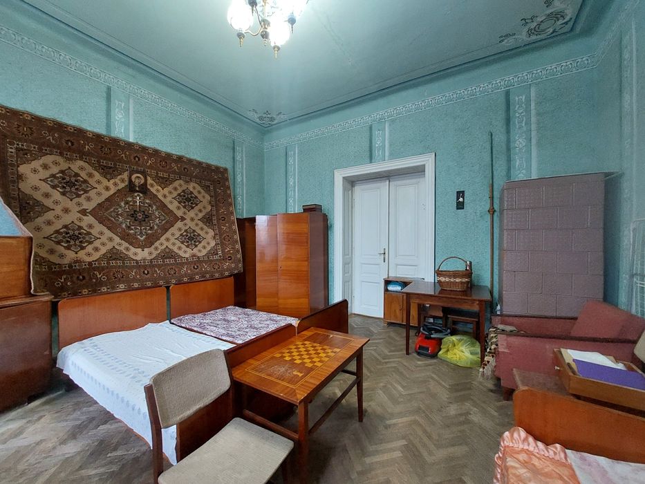 Продаж 2 кім. квартири  79м2 вул. Франка м. Дрогобич