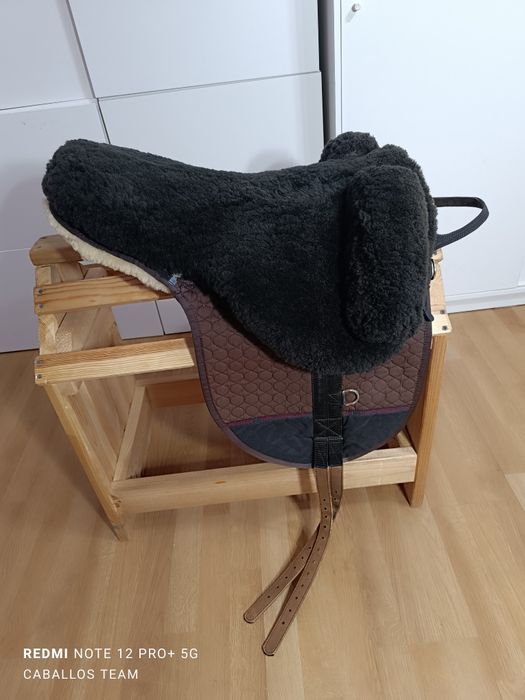 Pad do jazdy na oklep futro medyczne Christ