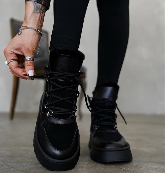 Чоботи черевики угг  ботинки 39 натуралтна шкіра