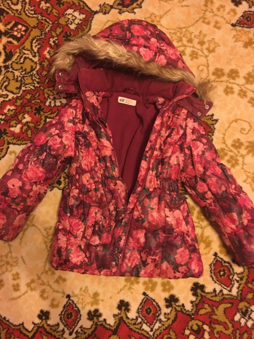 Курточка на дівчинку