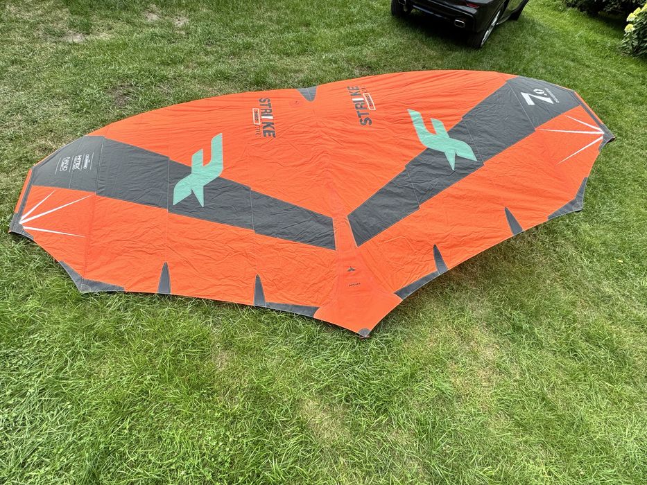 Wing F-One Strike CWC V3 7m Foil GRATIS leash F-One