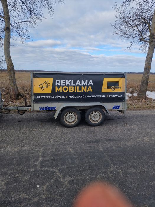 Reklama mobilna na przyczepce
