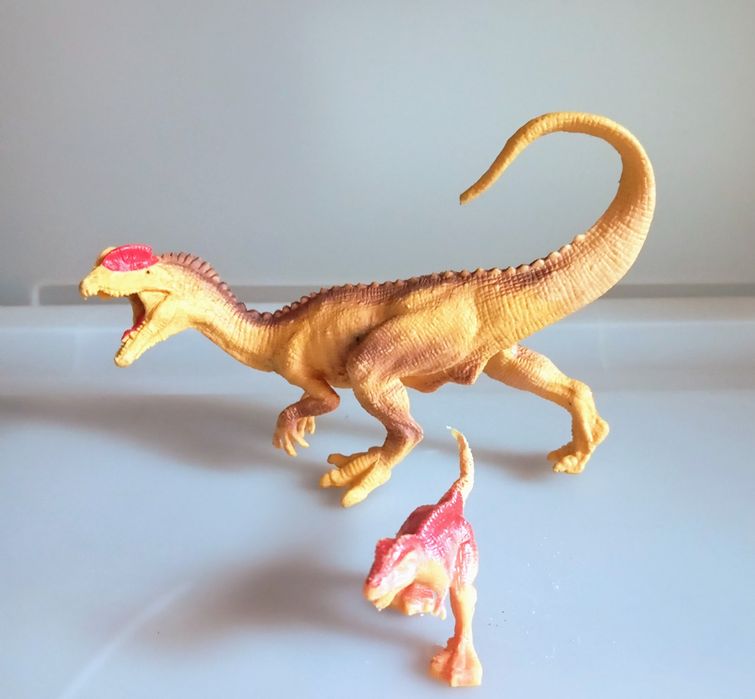 Dinossauros antigos.