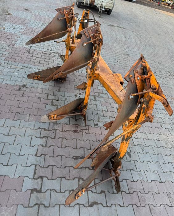 Pług huard 3 skibowy