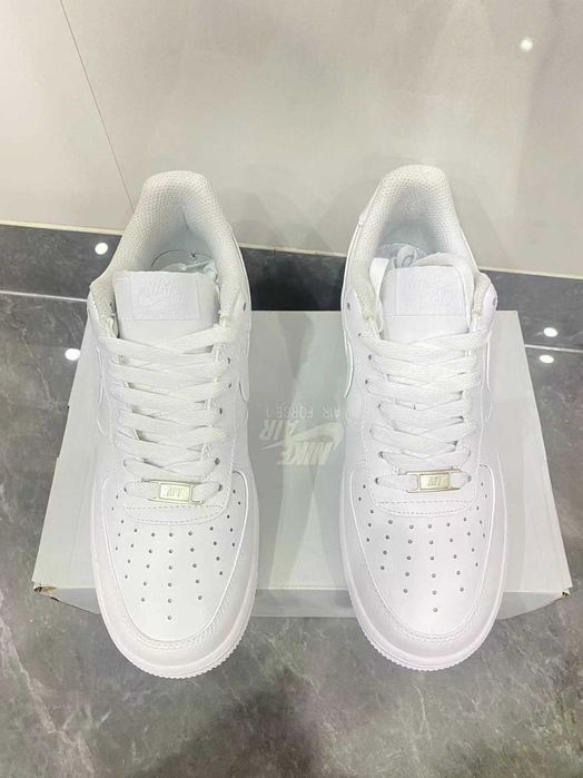 Promocja NIKE AIR FORCE 1 Biały AF1 R.39