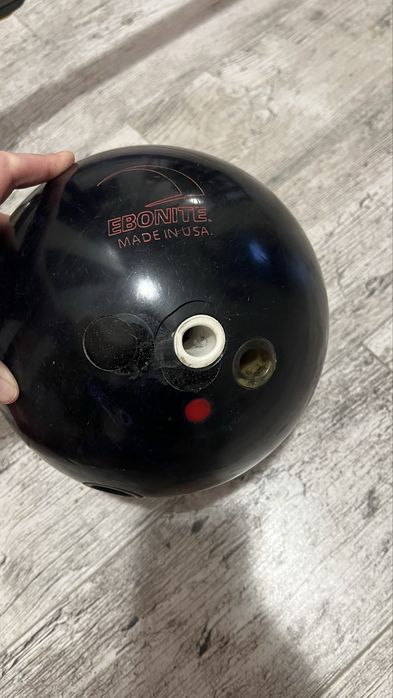 Kula do kręgli Ebonite