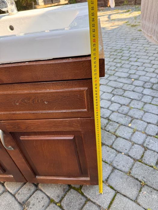 Meble łazienkowe używane
