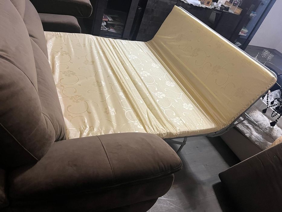 Продам розкладний диван не бувший у використанні.