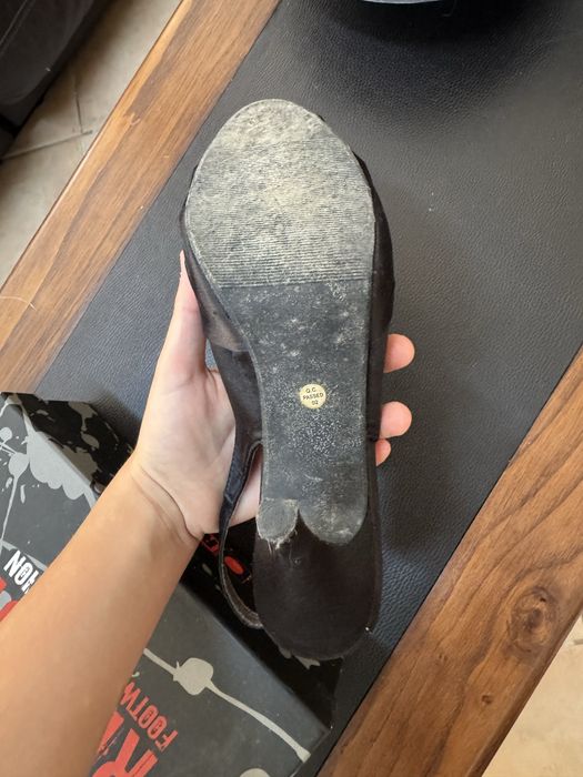 Sandalias pretas