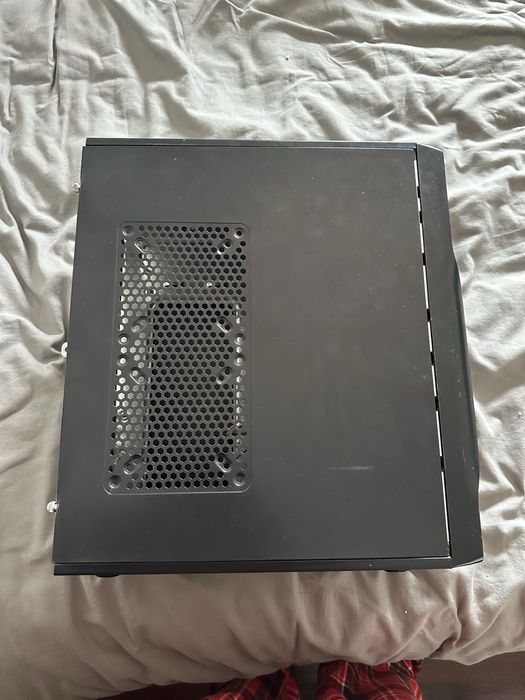 Caixa PC ATX Mid-Tower (Preto) e fonte 550W– Low-Cost
