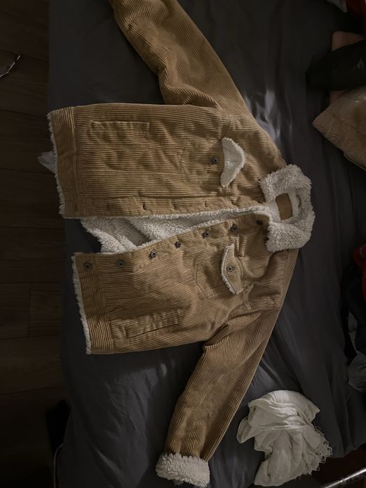 Casaco em muito bom estado novo quente